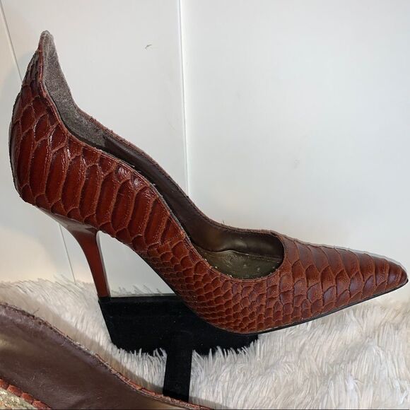 NWOT Bertinni Embossed Heels  - Picture 4 of 10